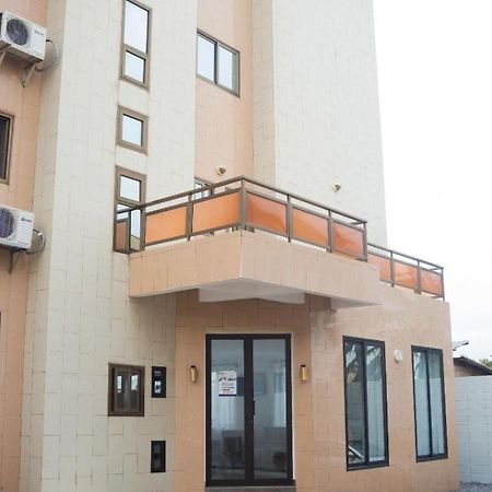 Hotel Marbella Lomé Zewnętrze zdjęcie
